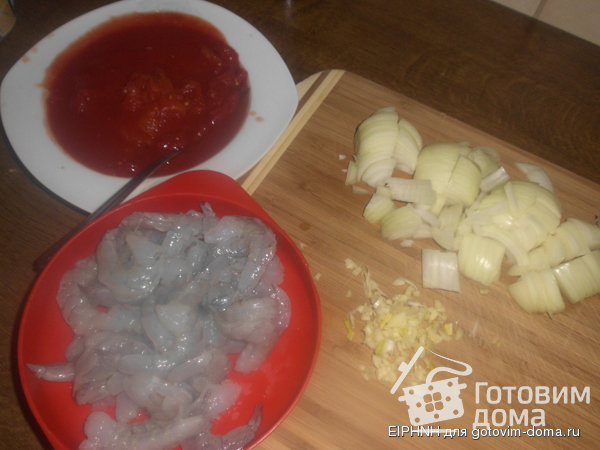 Гаридес саганаки- Креветки в томатном соусе фото к рецепту 1