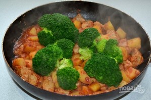 Картофель с мясом и брокколи - фото шаг 10