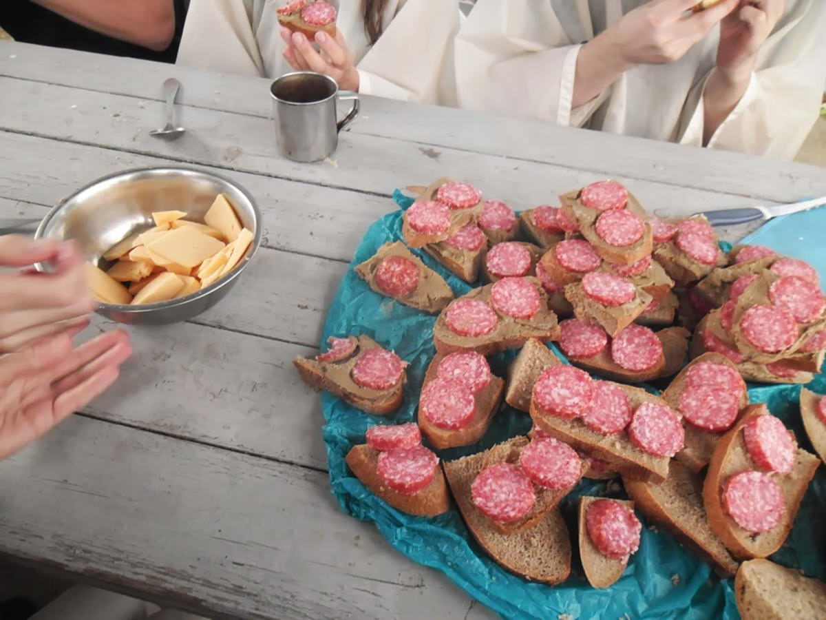 Поесть иркутск. Вкусная еда из магазина. Дешевая еда. Что то вкусное. Еда на 2 дня.