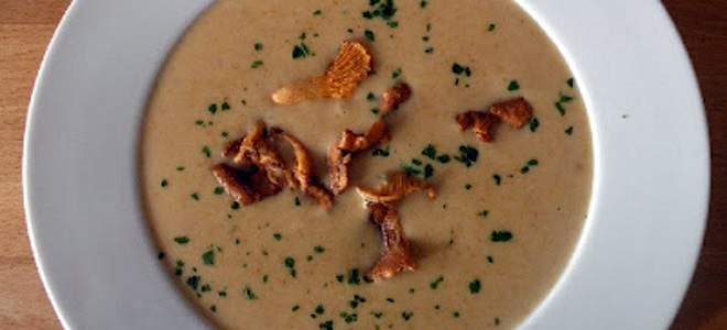 сливочный суп с лисичками