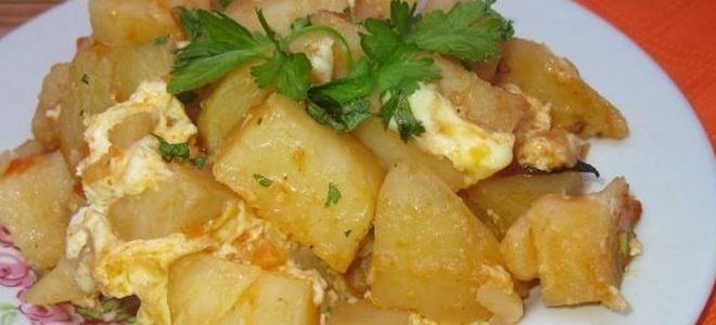 картошка по деревенски в духовке с яйцами