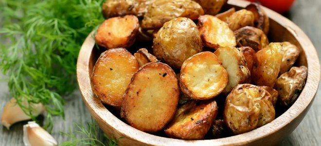 картошка по деревенски в духовке с грибами