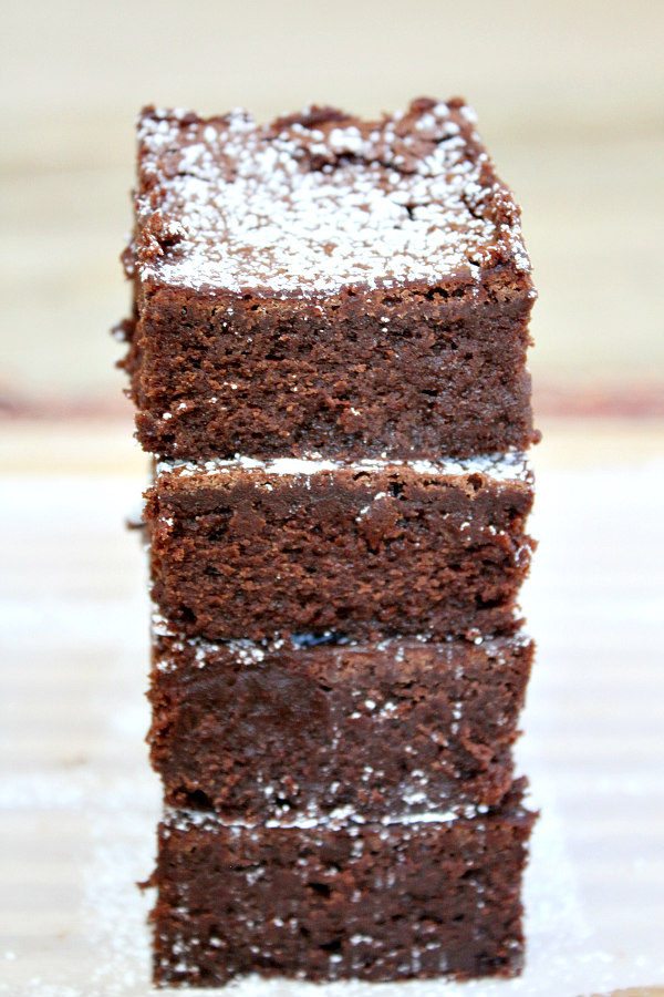Easy Fudgy Flourless Brownies Recipe - from RecipeGirl.com